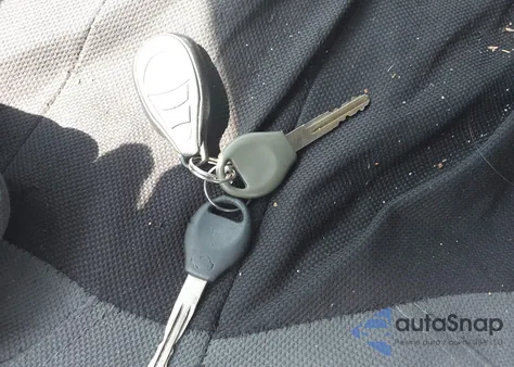 2000 Nissan Frontier Se-V6/Xe-V6 from USA, damaged, VIN 1N6ED27Y3YC354331